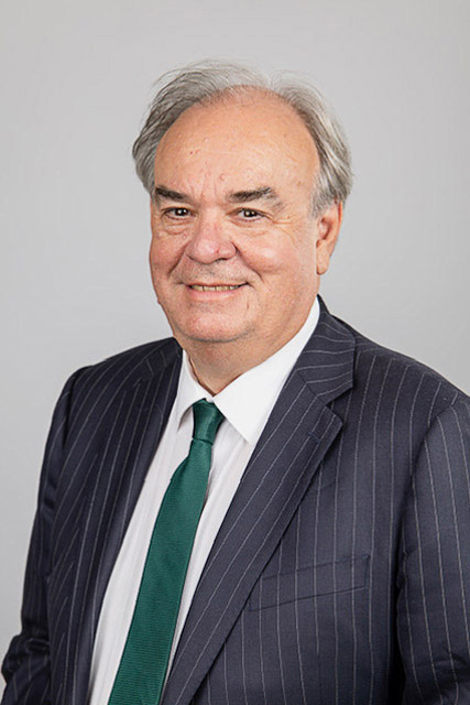 photo of Mike Staunton